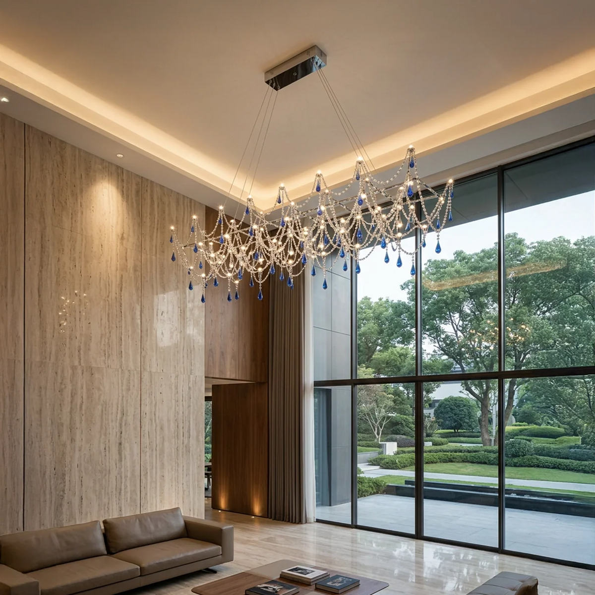 Lustre Cristal Cascade Saphir en situation