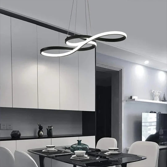 Suspension Yucca noir, courbes