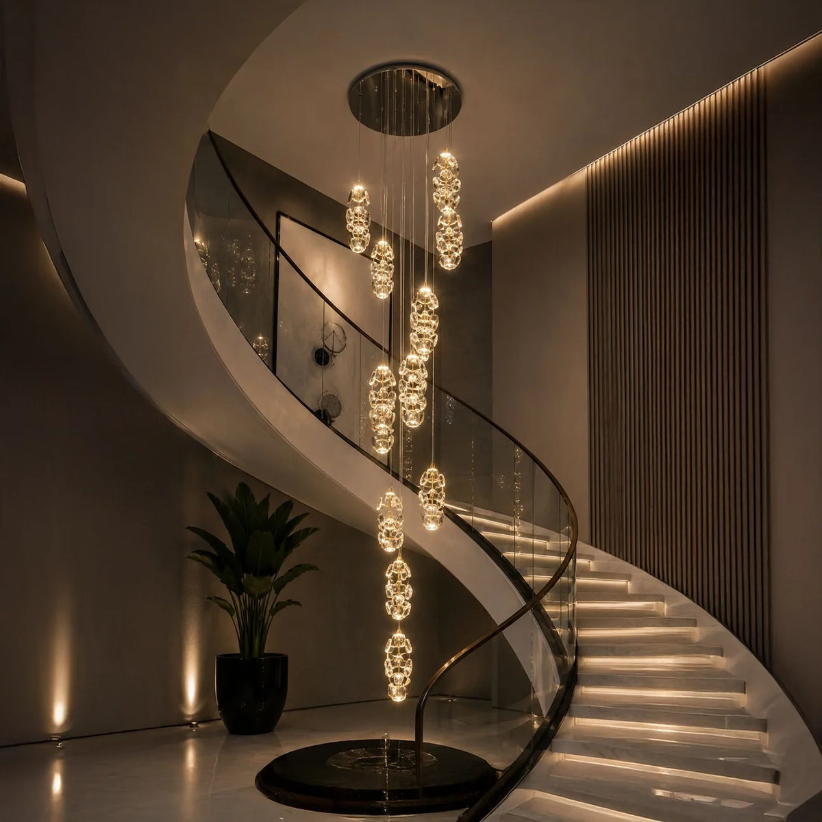 Lustre Cascade Cristal Élysée, escalier