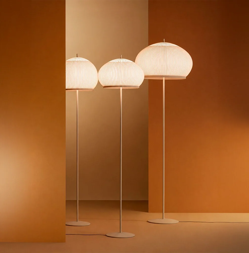 Lampadaire design organique, forme sculpturale