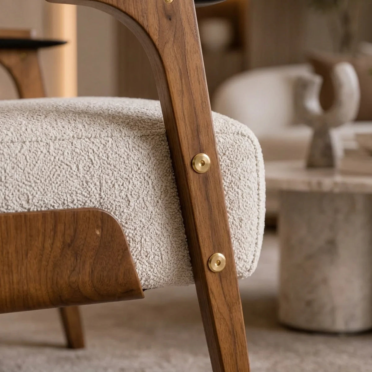 Fauteuil Élégance Nordic, piétement bois