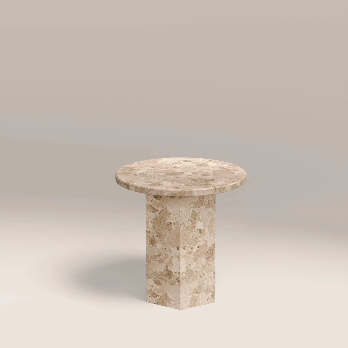 Table d'Appoint Naxos — Marbre Latte en situation