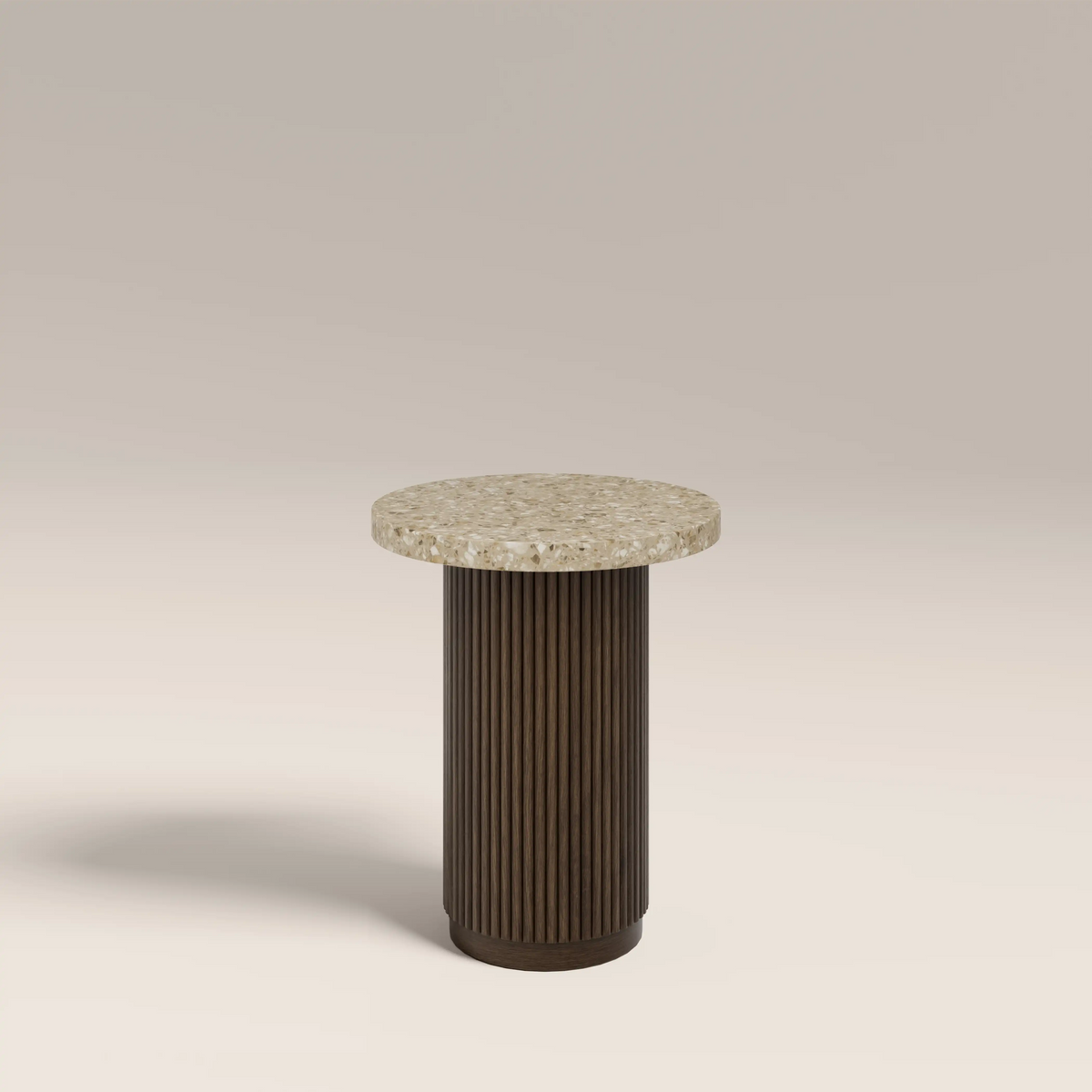 Table d'Appoint Pedersen — Marbre Cappuccino & Noyer en situation