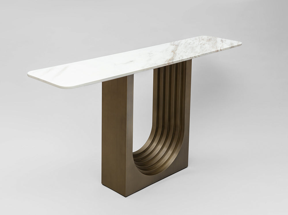Console Akron, structure laiton